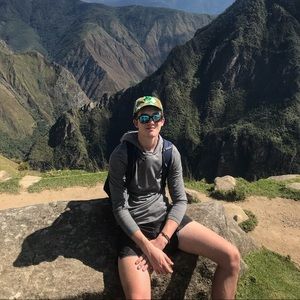 Meet your Posher, Max